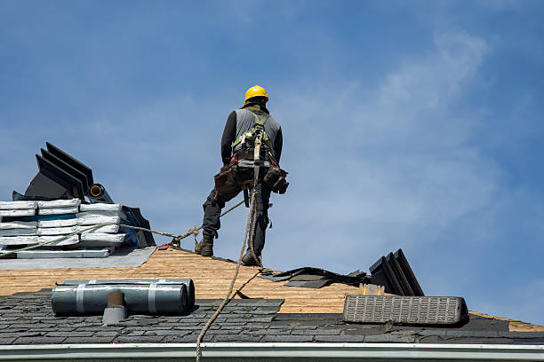 Professional Roofing technician working in Earlsboro, OK